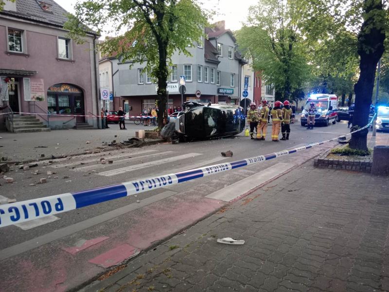 Groźny wypadek na skrzyżowaniu w Białogardzie